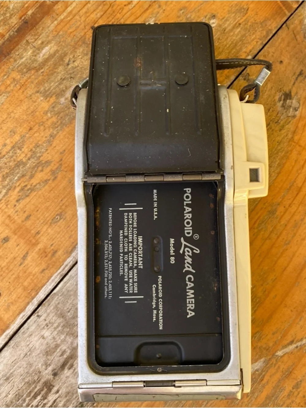 Vtg Polaroid Land Camera